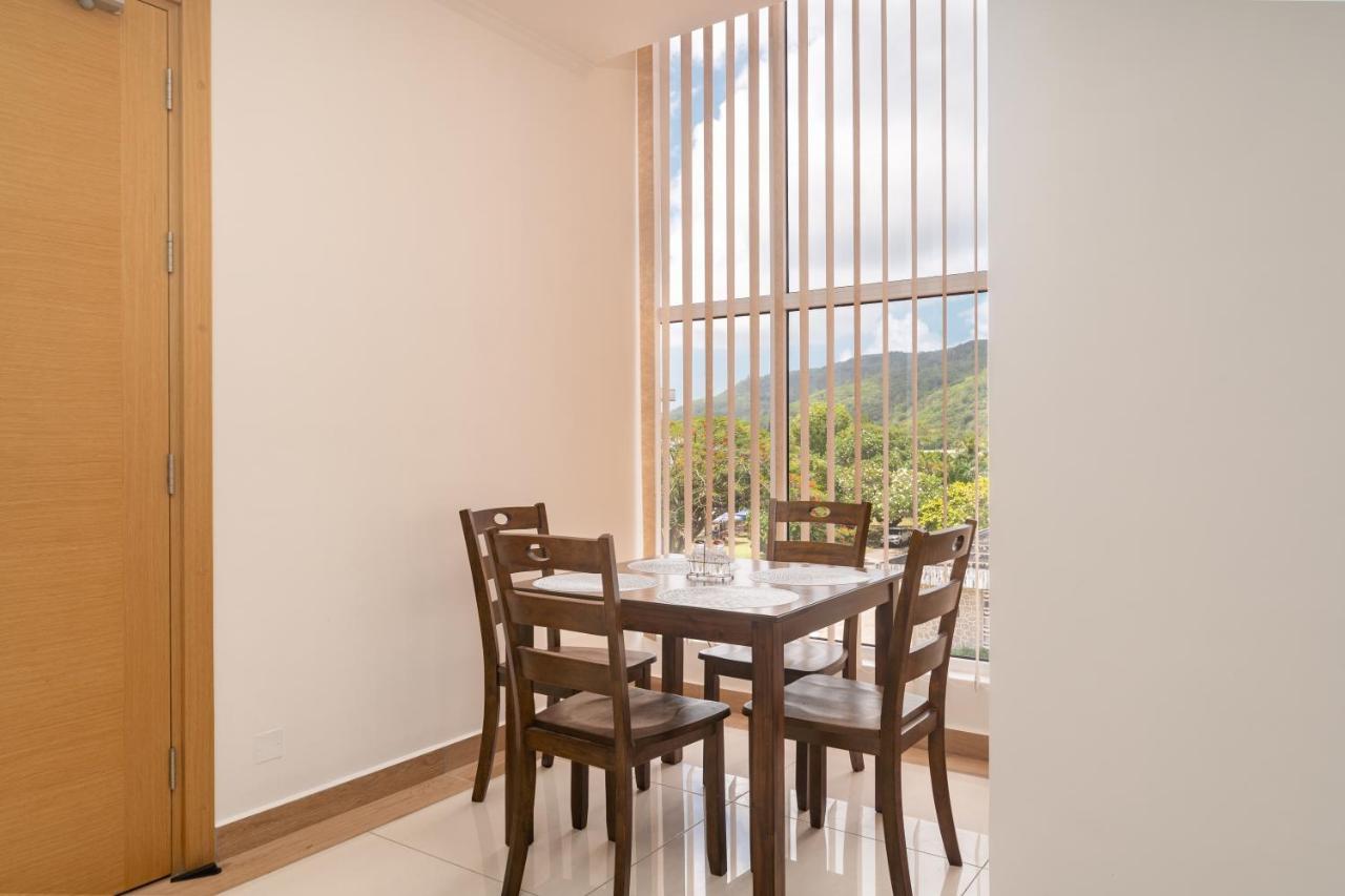 Royale Suites By Arc Royal Luxury Apts 安塞罗亚莱 外观 照片