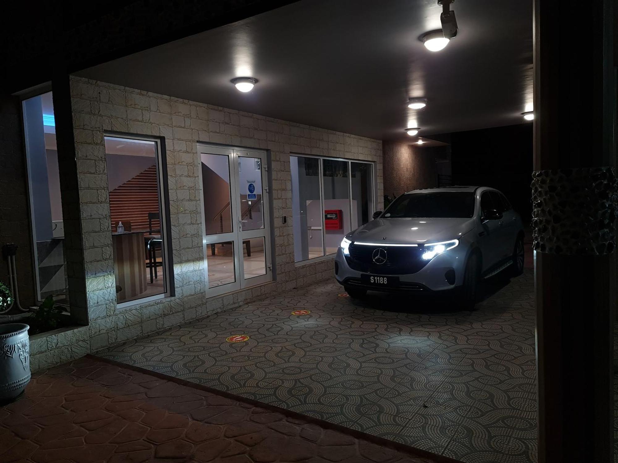 Royale Suites By Arc Royal Luxury Apts 安塞罗亚莱 客房 照片